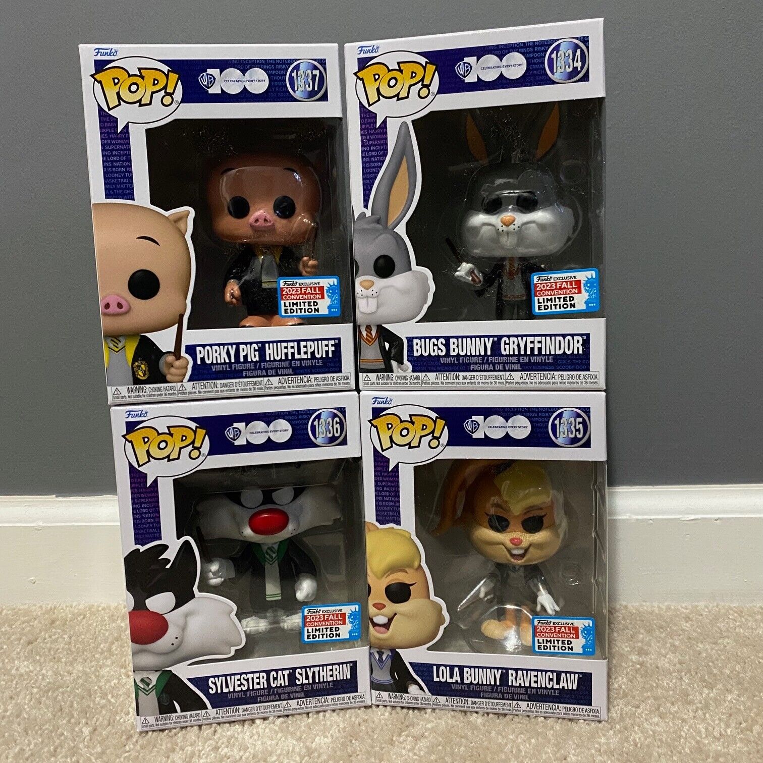 Funko Looney Tunes Complete Set 4 Harry Potter Hogwarts Students Fall Convention