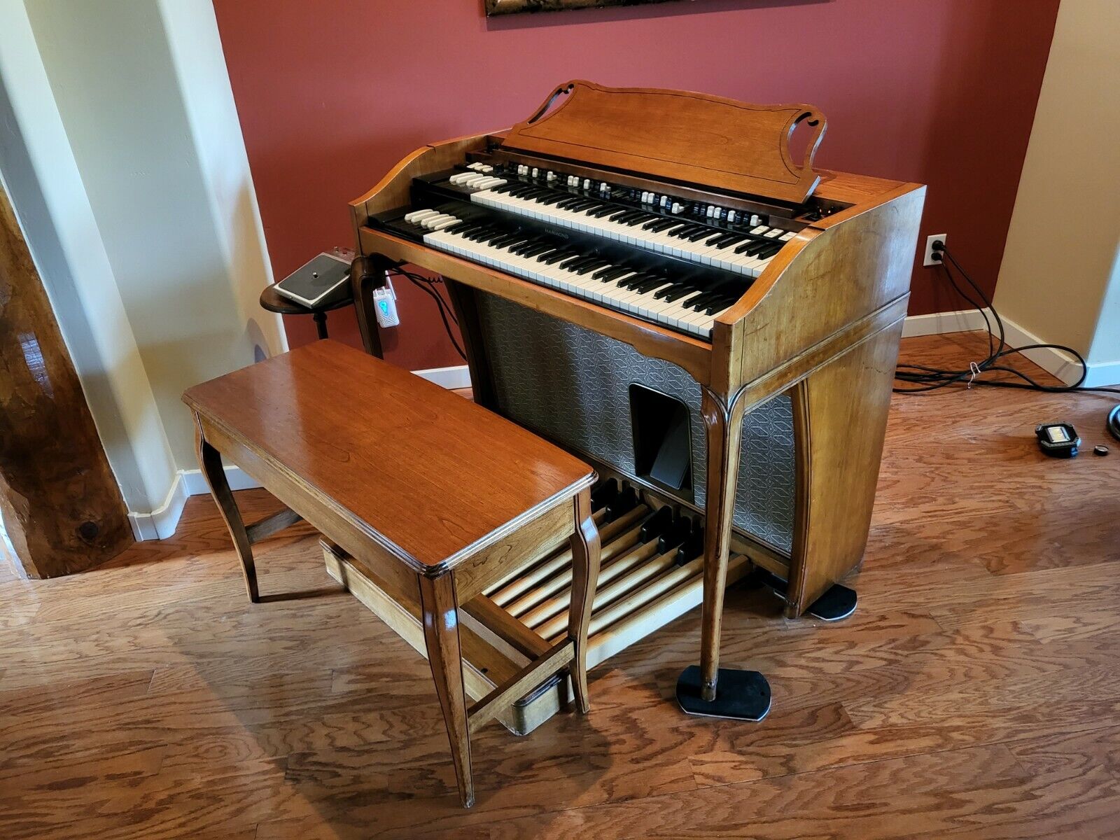 Hammond A-102 Organ with Leslie 147 Rotary Speaker