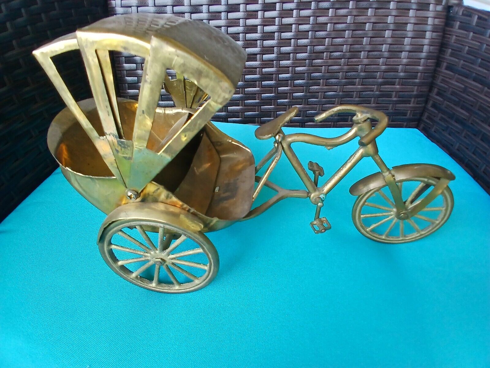 vtg brass rickshaw model figure approximately 8 x 9 inches