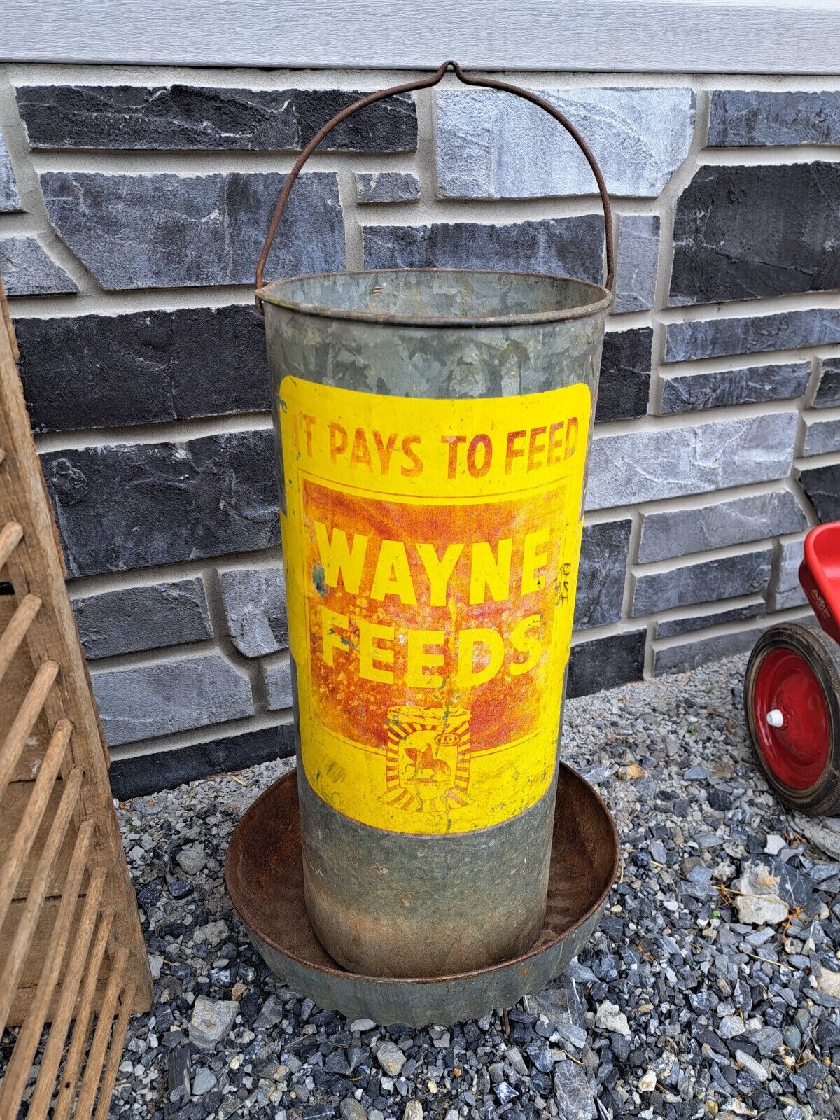 Vintage Wayne Feeds Hanging Chicken Feeder