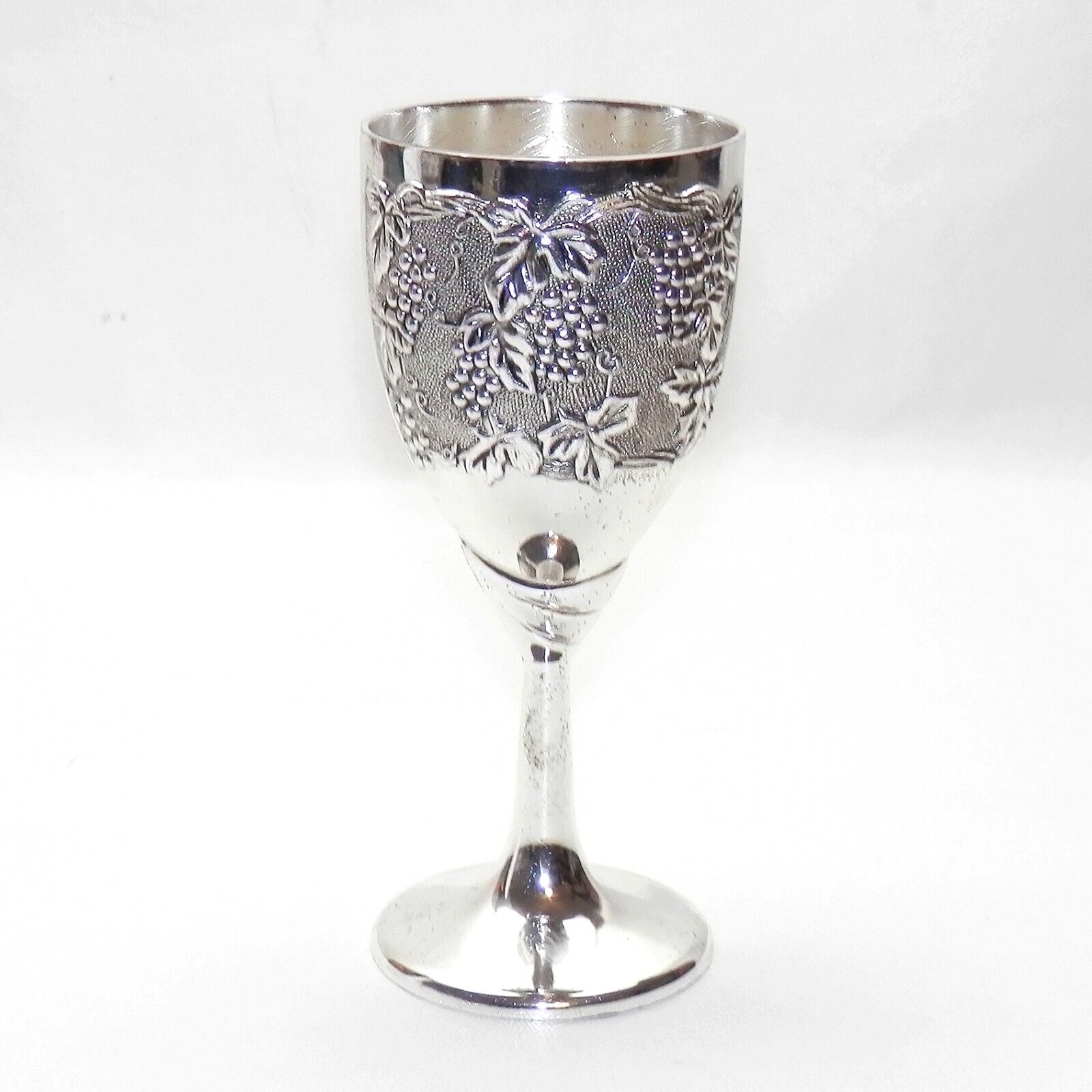 Vintage Sterling Silver 925 Judaic Kiddush Cup with Grape Motif 4.19oz / 118g