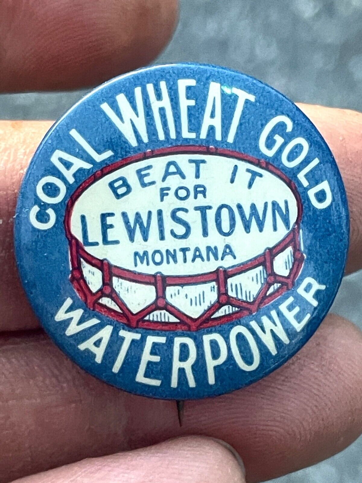 COAL WHEAT GOLD BEAT IT FOR LEWISTOWN MONTANA PINBACK PIN WATERPOWER CELLULOID