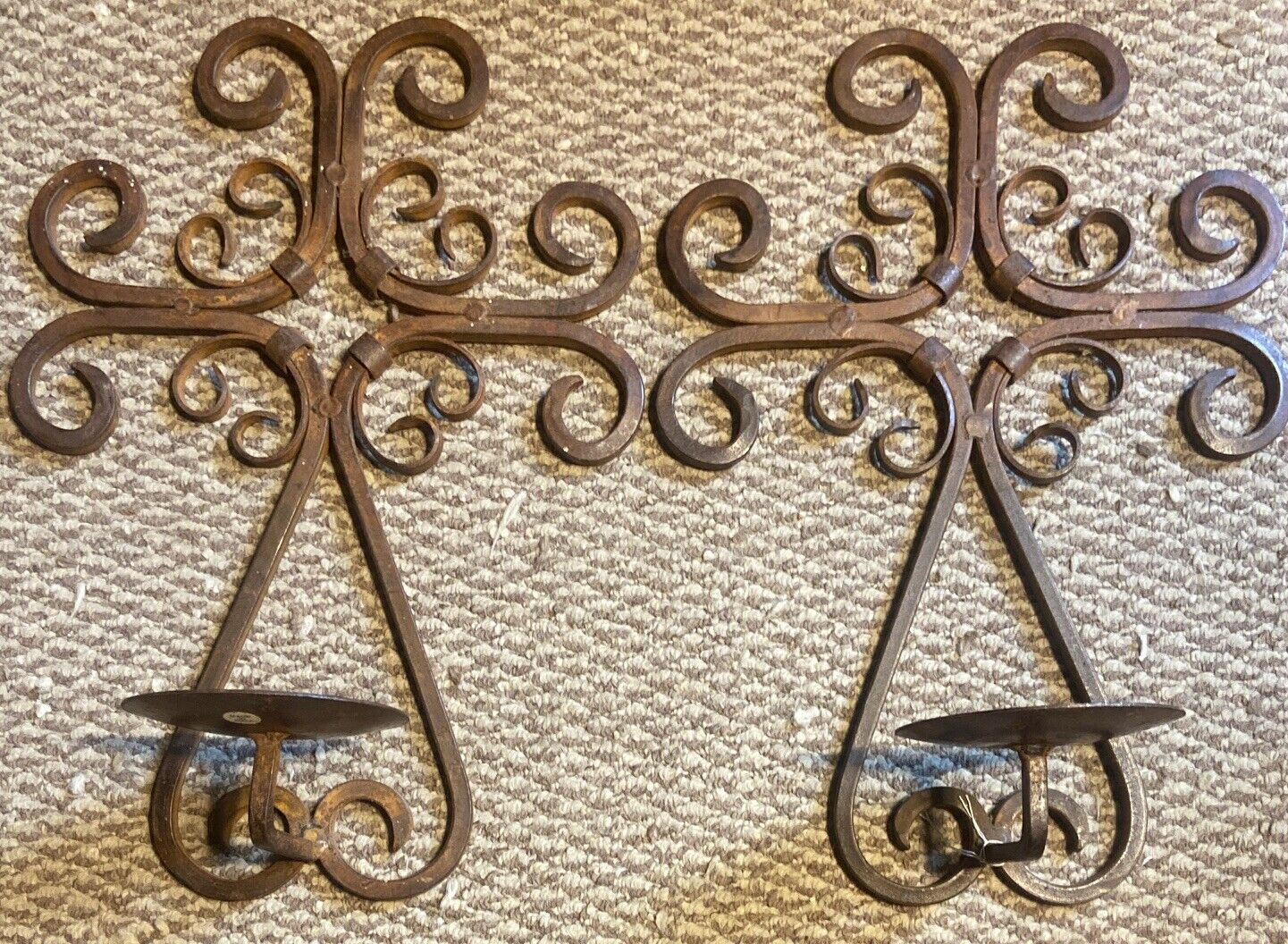 PAIR OF VINTAGE WALL WROUGHT IRON CANDLE HOLDERS RUSTIC AND WITH PATINA. COOL