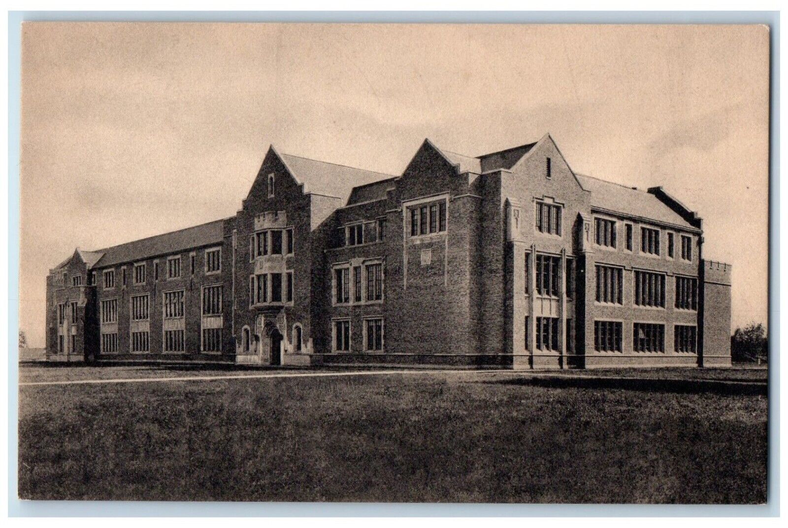 c1930's University Of Notre Dame Indiana IN, Hall Of Engineering Campus Postcard
