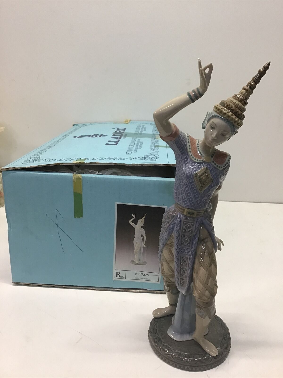 Lladro 5592 Glazed Porcelain Siamese Male Dancer /Original Box/ Mint Condition