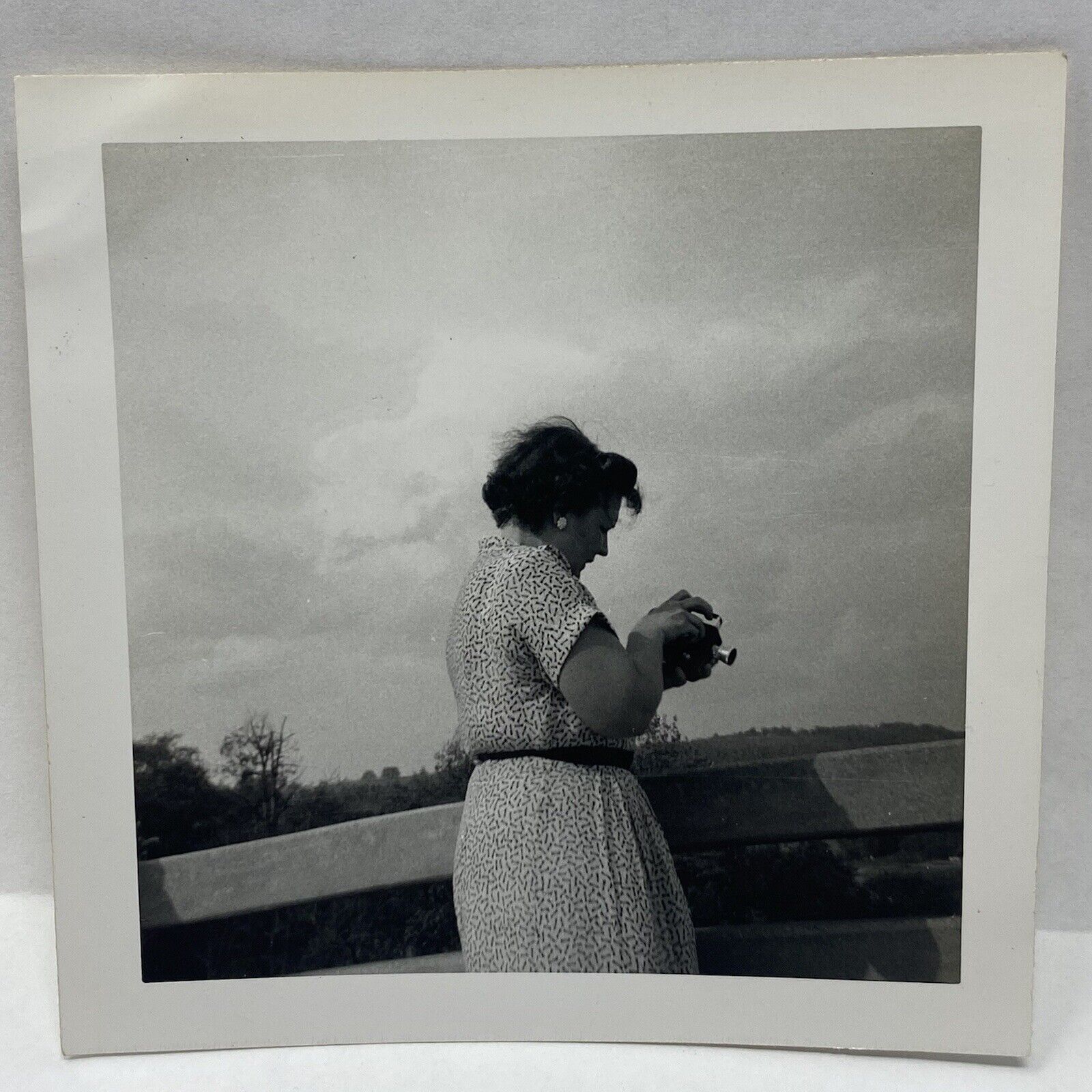 Vintage Photo 1954 Woman Camera