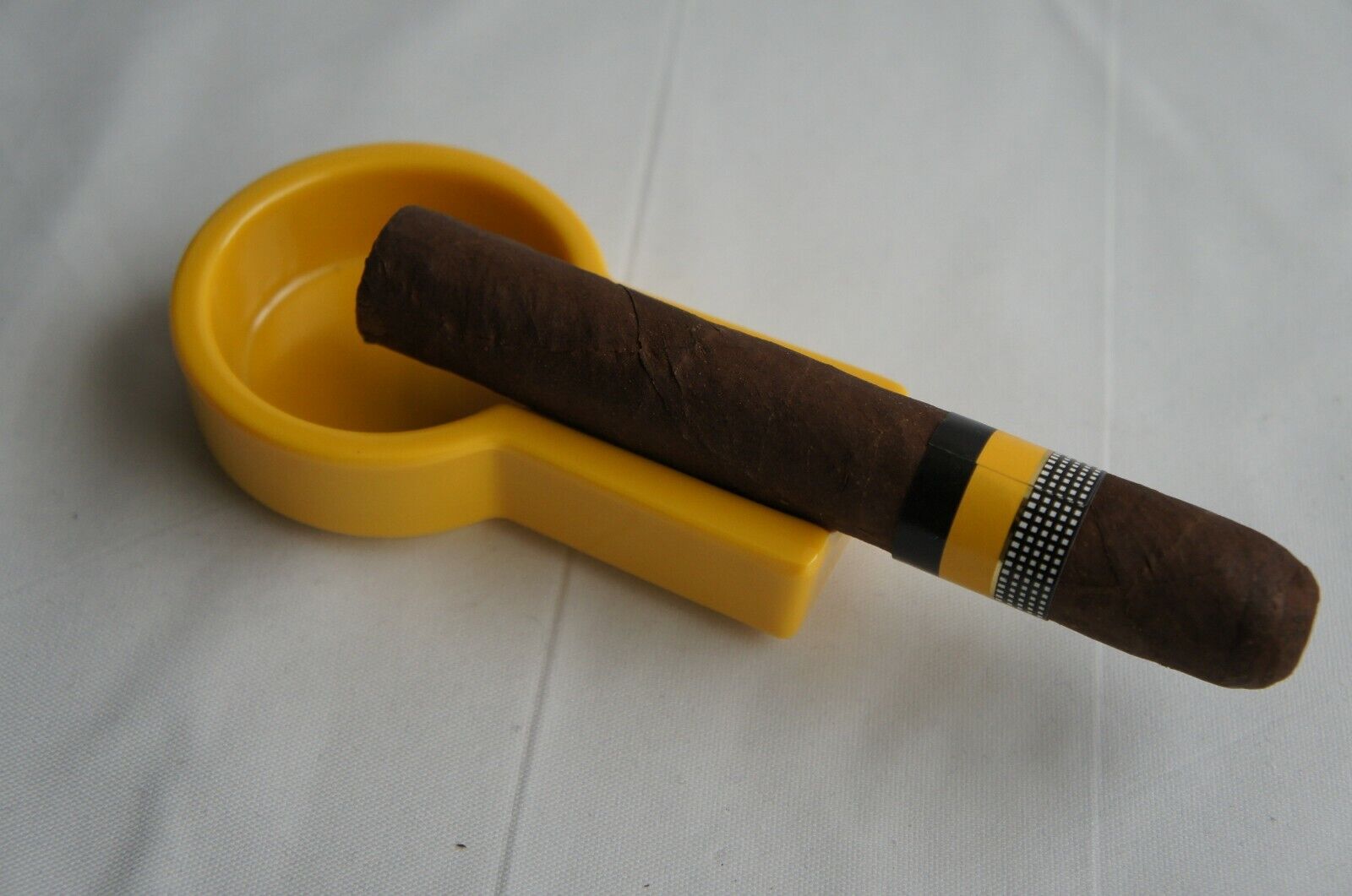 Portable Travel Cigar Rest Holder Ashtray Fit 60 Ring Cohiba Cigar