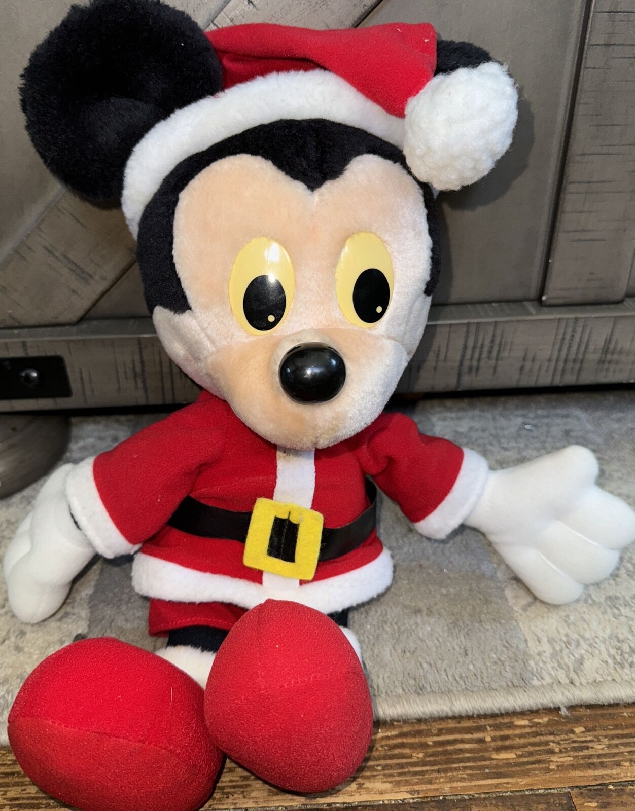 Vintage Christmas Mickey Mouse Disney Playskool 70718 Plush Figure Doll