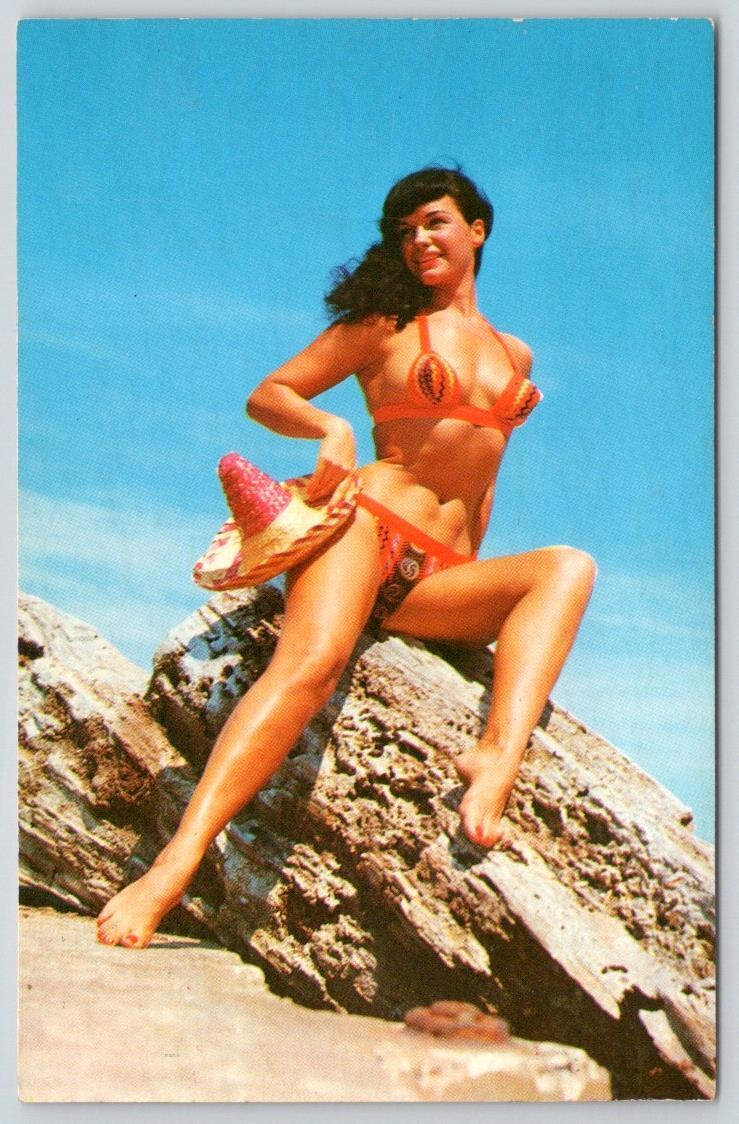 1960-70\'s GIRL IN VERY SKIMPY BIKINI SWIMSUIT BATHING BEAUTY VINTAGE POSTCARD