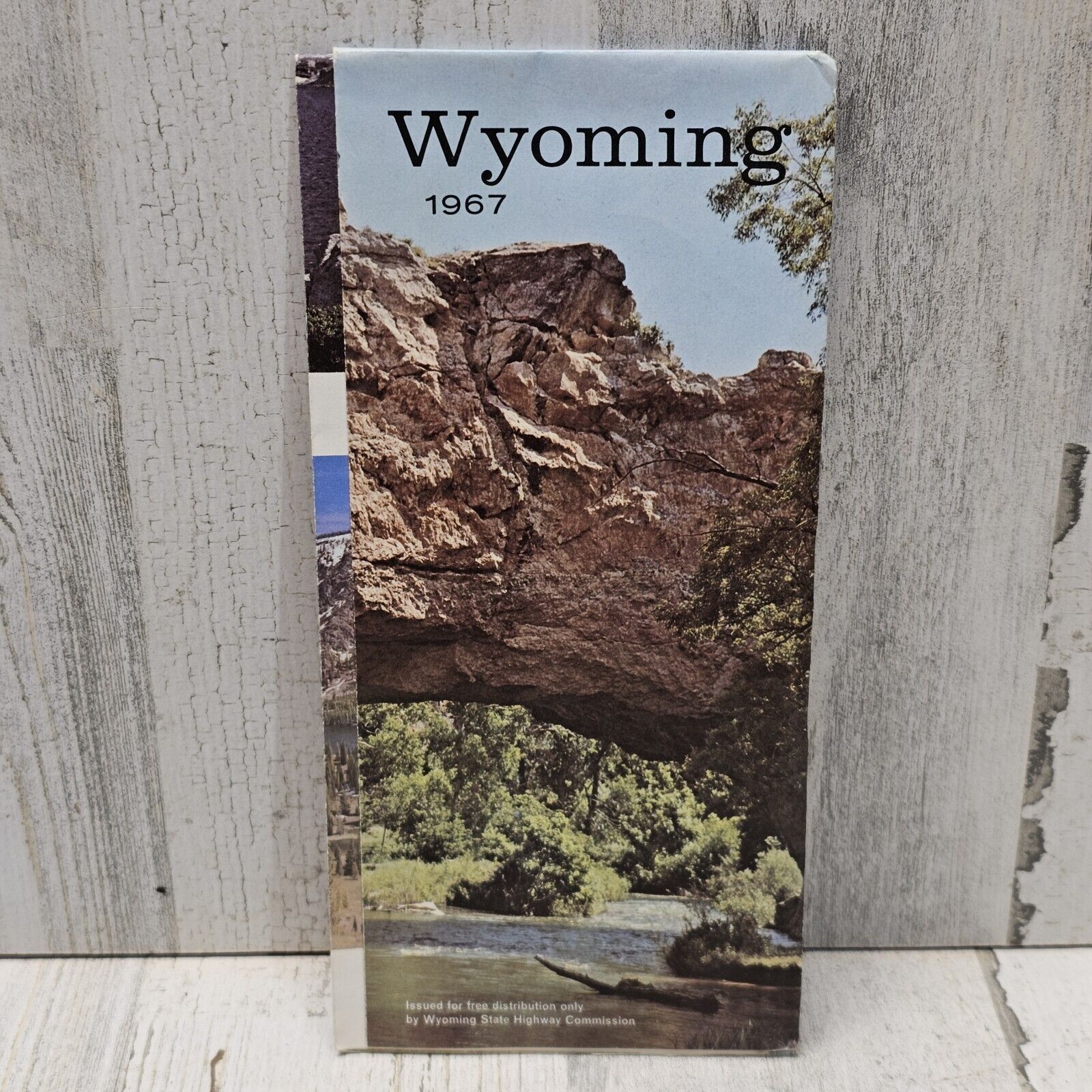 1967 Wyoming State-issued Vintage Road Map 