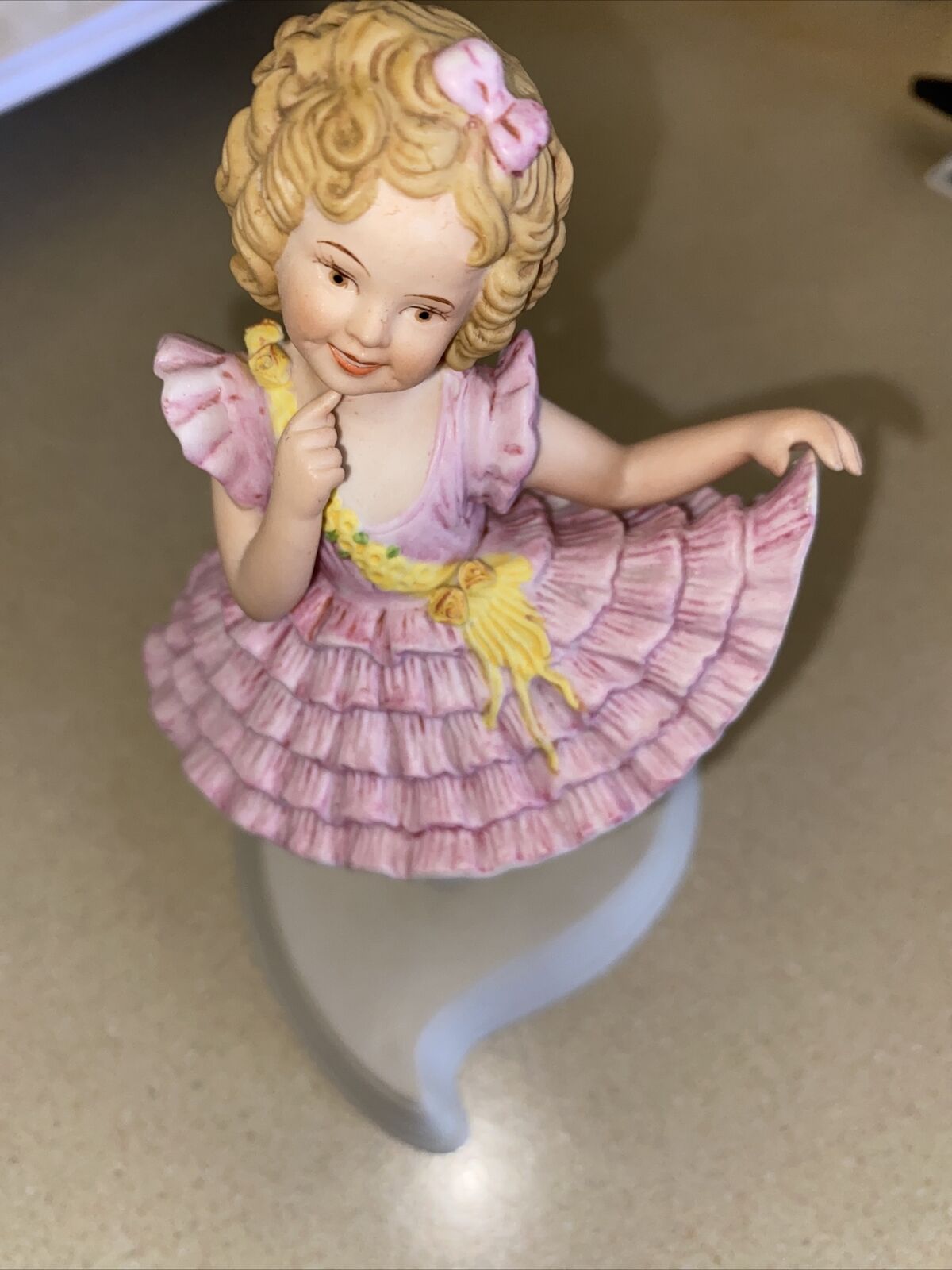 Shirley Temple “Baby Take A Bow” Figurine # 2633 1982 Nostalgia Collectibles