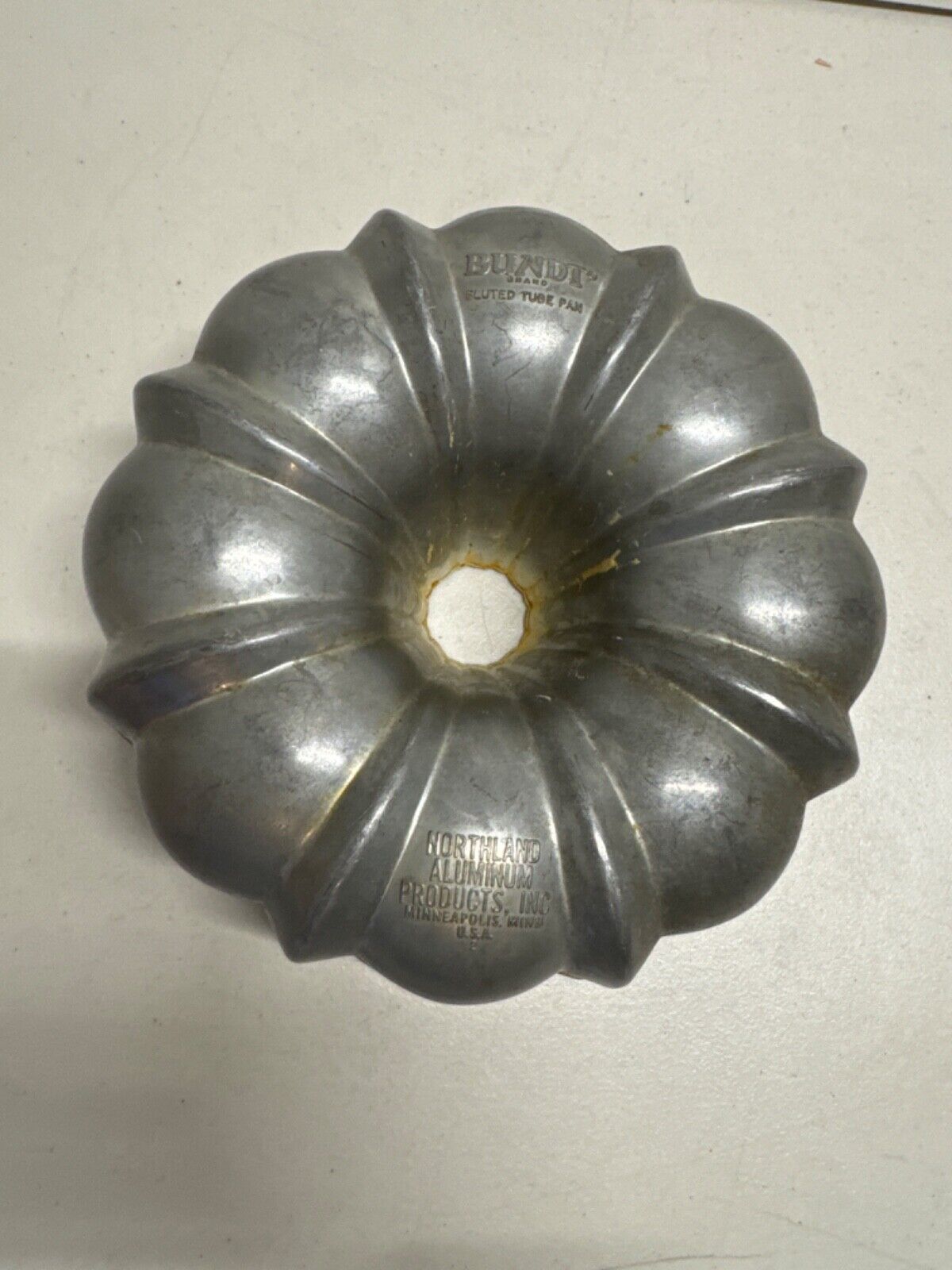 Vintage Bundt Brand Pan, Fluted Tube Pan, Northland Aluminum Products Heavy Duty