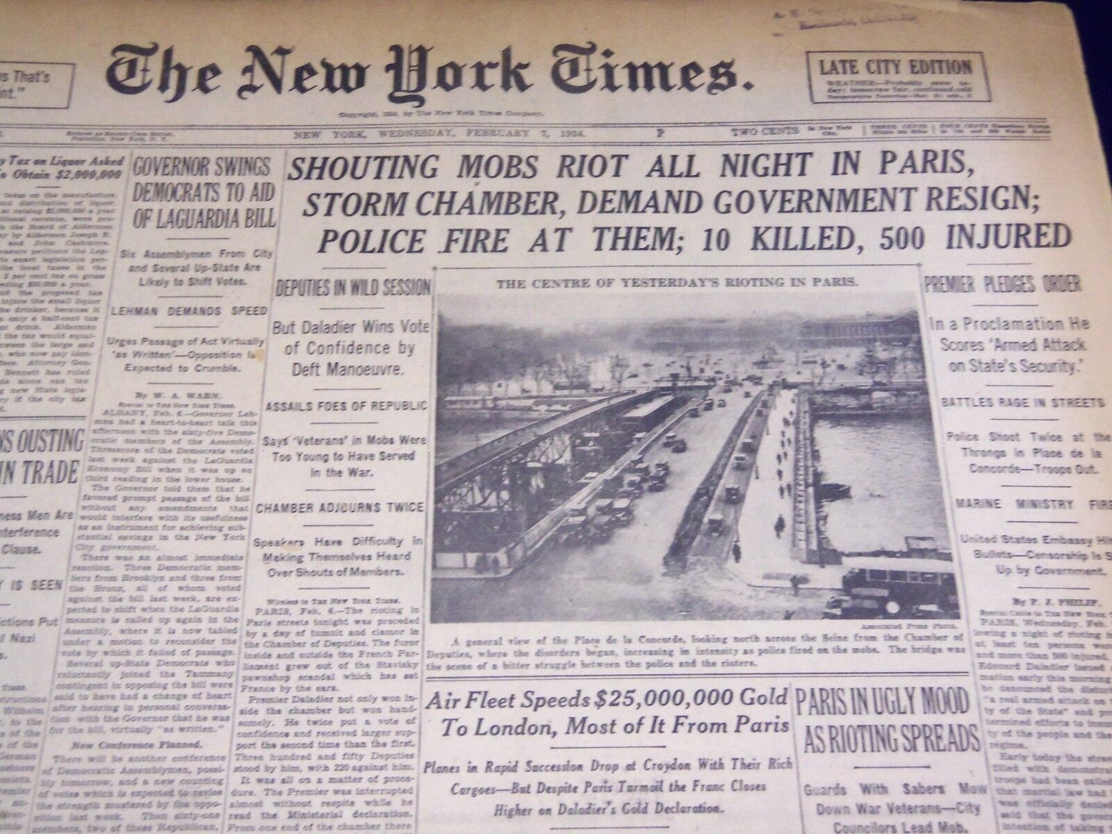 1934 FEBRUARY 7 NEW YORK TIMES - SHOUTING MOBS RIOT ALL NIGHT IN PARIS - NT 1677