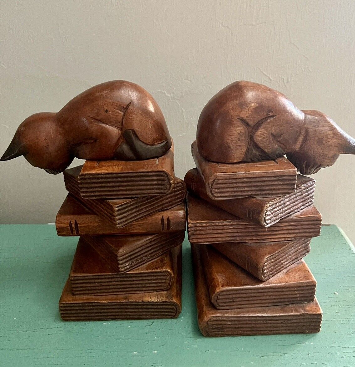 Vintage 2 Cat On The Book Stack Solid Wood Carving Sculpture Bookends