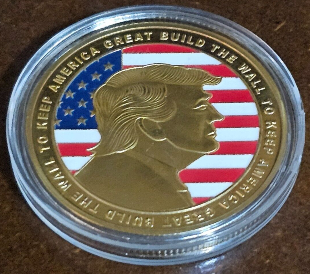 2018 Donald Trump Build The Wall Collector Challenge Coin