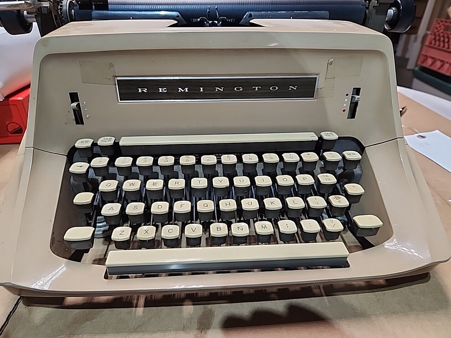 Vintage Sperry Rand Remington Typewriter