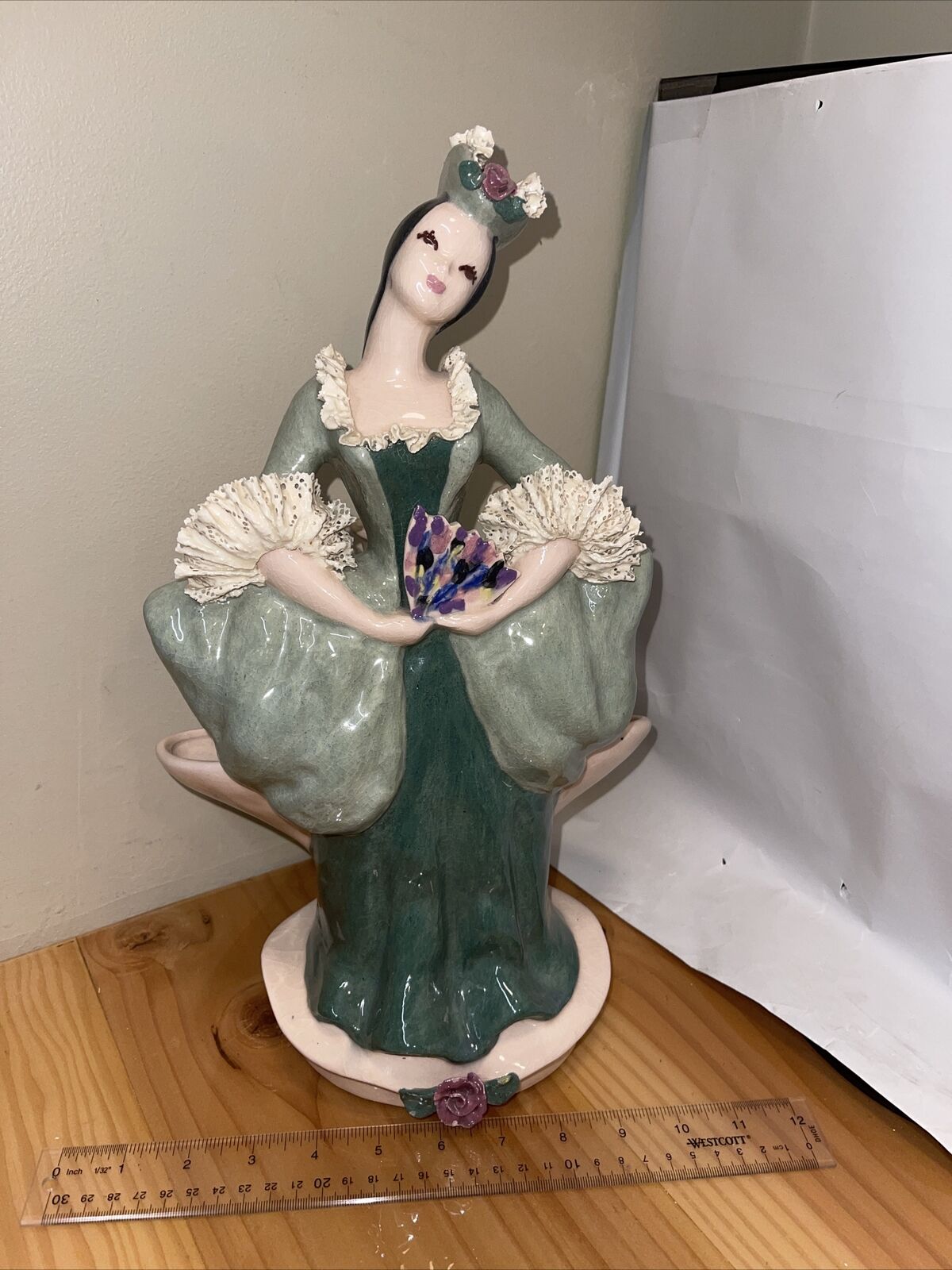 vintage Kaye of Hollywood ceramic Victorian Lady Vase 1950's VTG #2166