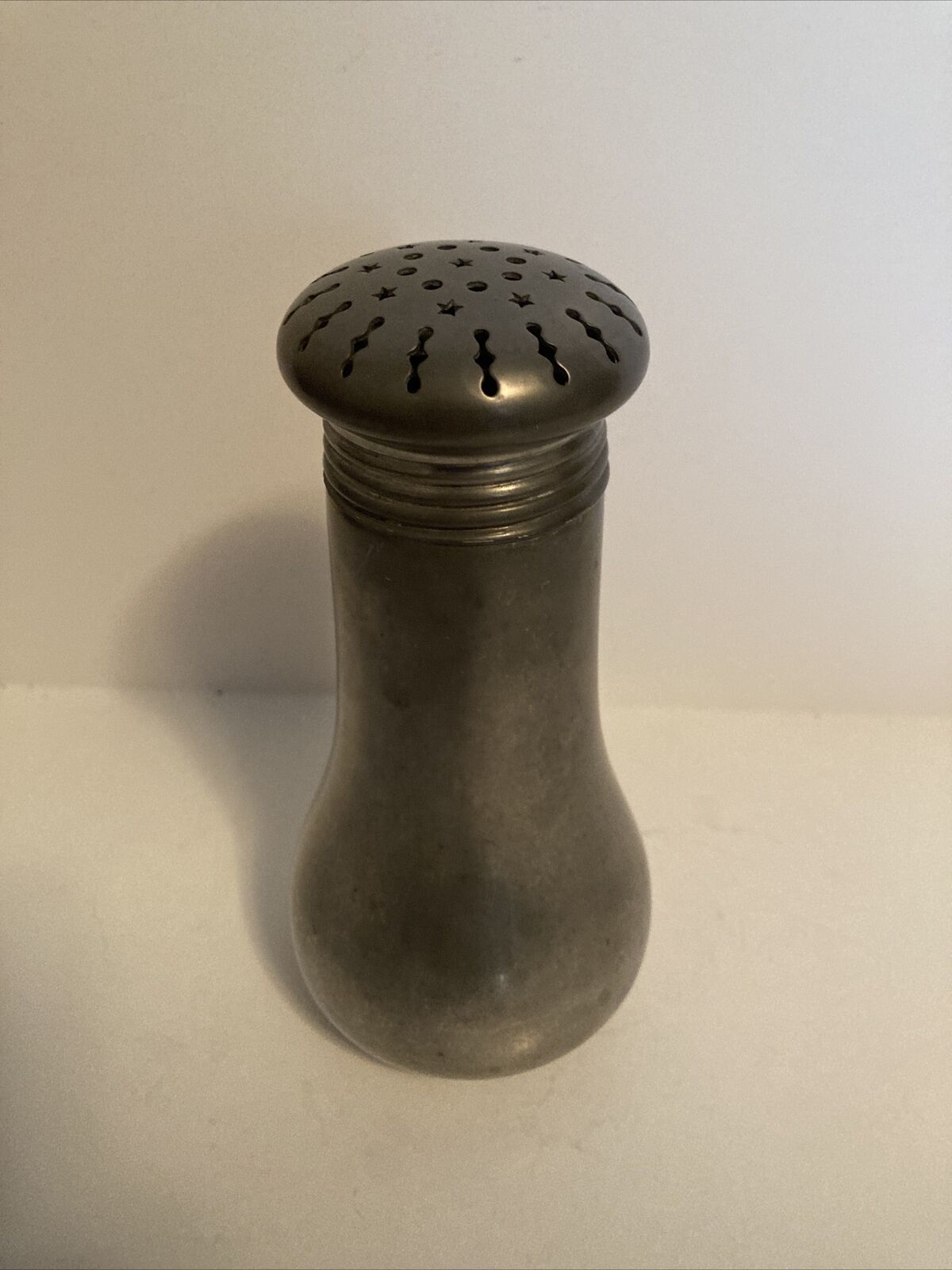 1930’s American Pewter By Wilcox P10 Unique 6” Bulbous Muffineer Shaker