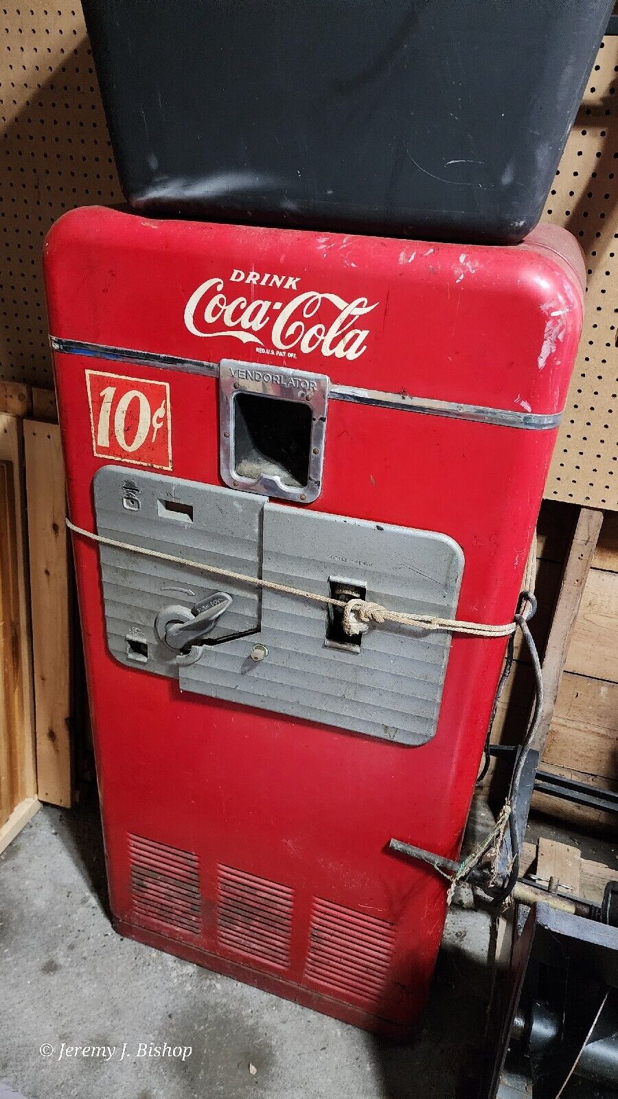 Vintage Vendo Coke Machine - Model 27A Works 