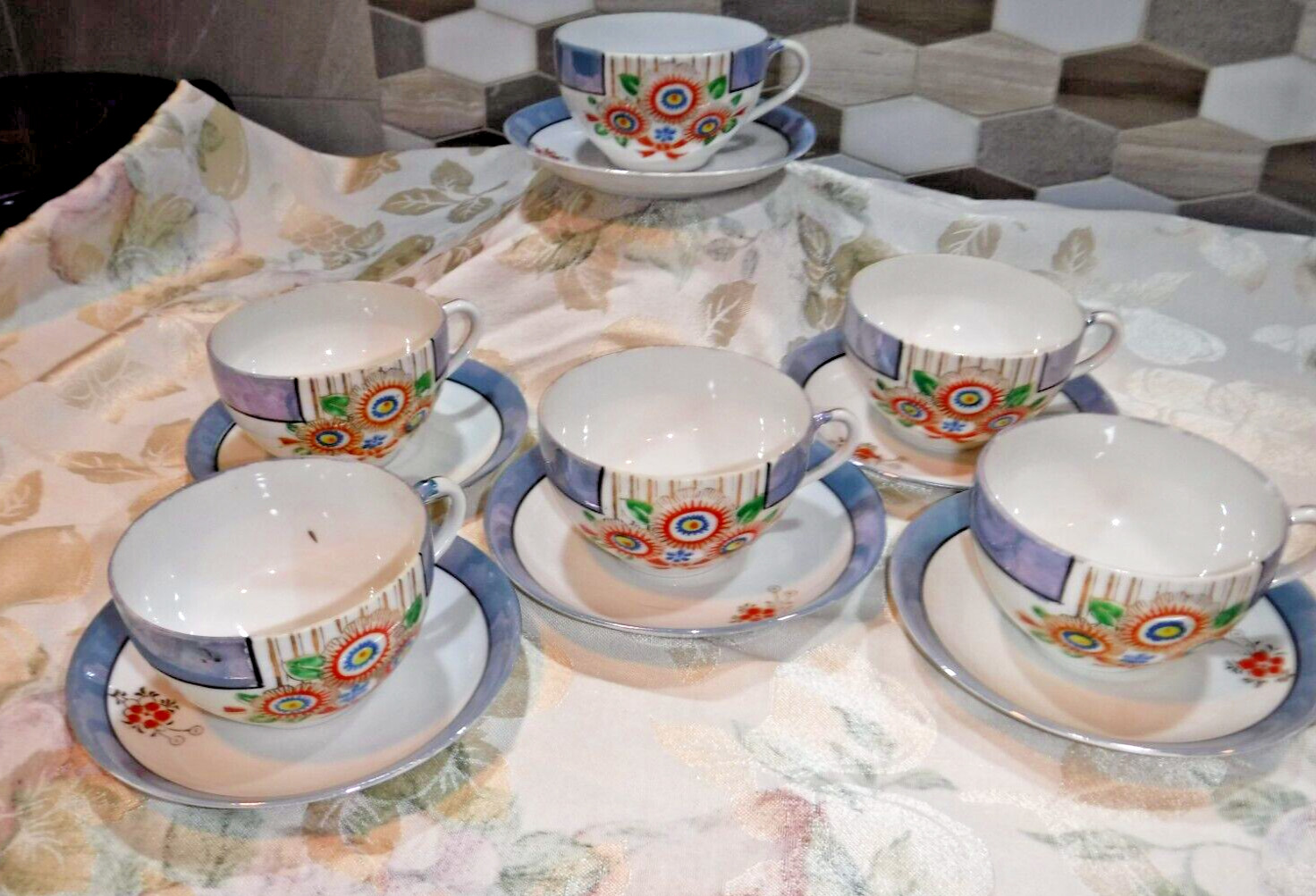 VTG Japanese Tea cups & Saucers (6) Hand Painted