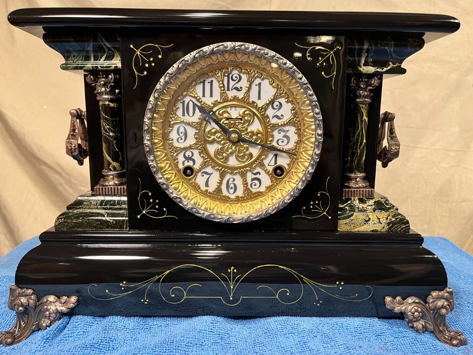 Beautiful 1901 Ingraham Mantel Clock - Fully Restored