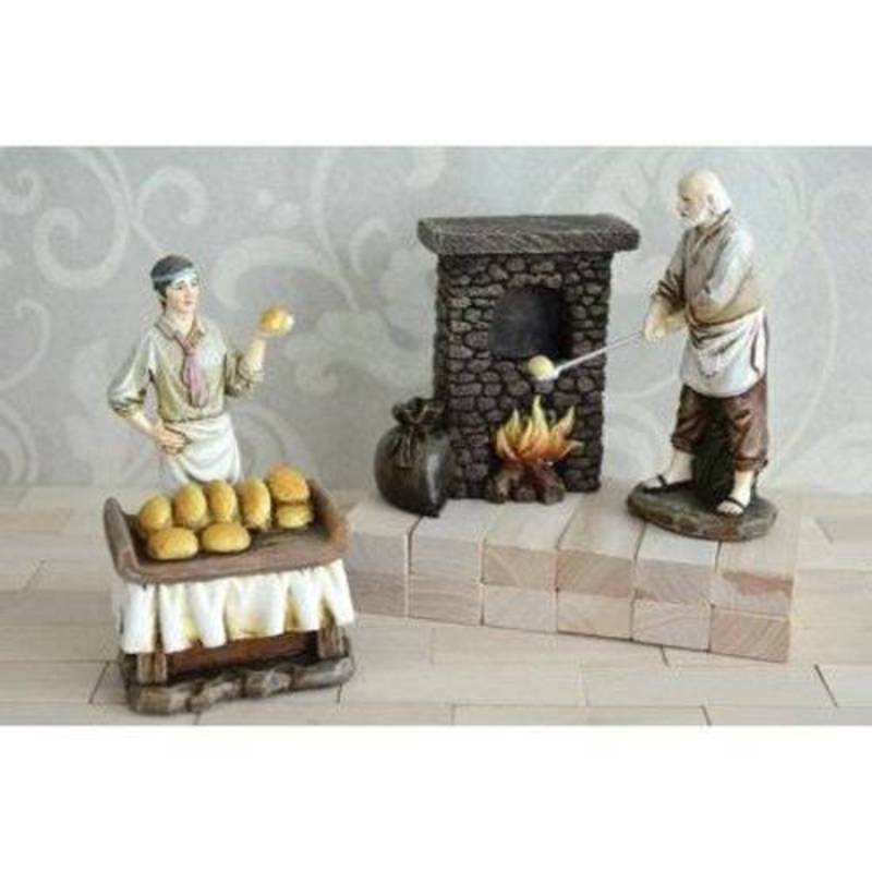 NATIVITY SET VILLAGERS Man Woman Bread Fireplace 4pc 5 inch SCALE CHRISTMAS