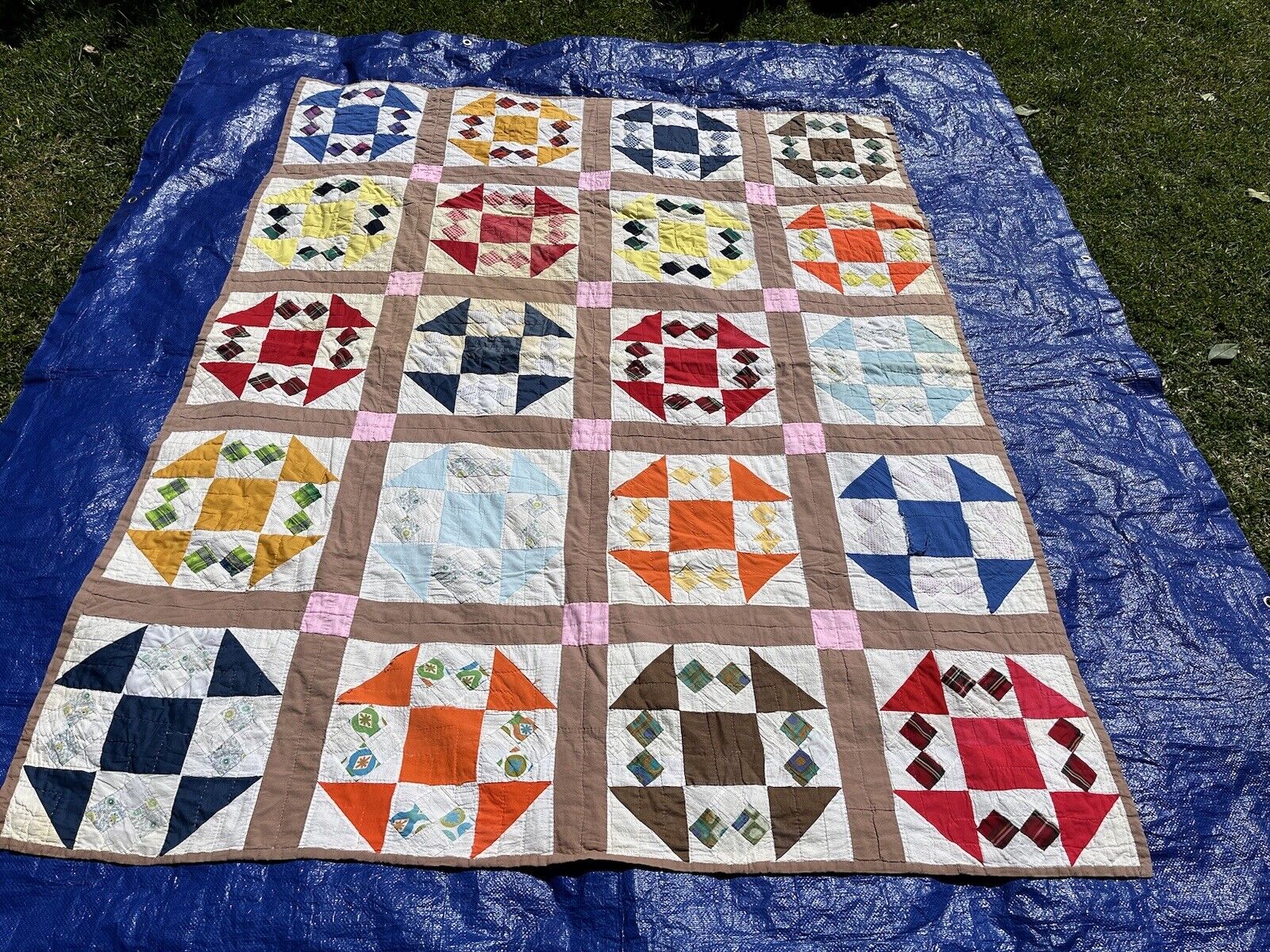 Vintage SHOO FLY quilt • Hand Quilted Stitched • 76”x60”