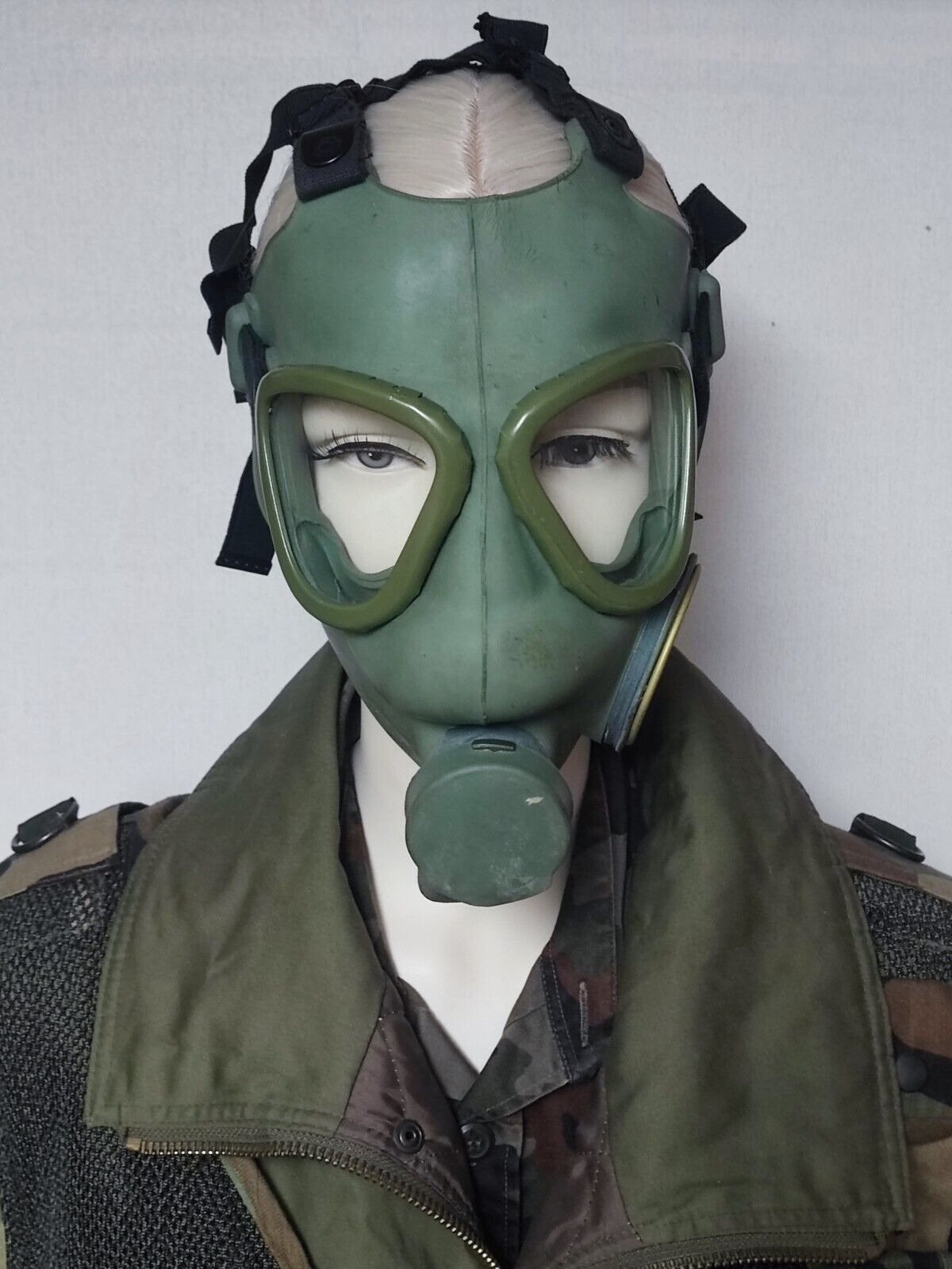 M1 M59 NBC Gas Mask - Full MC1 Kit with 60mm filter canister, JNA Yugoslavia