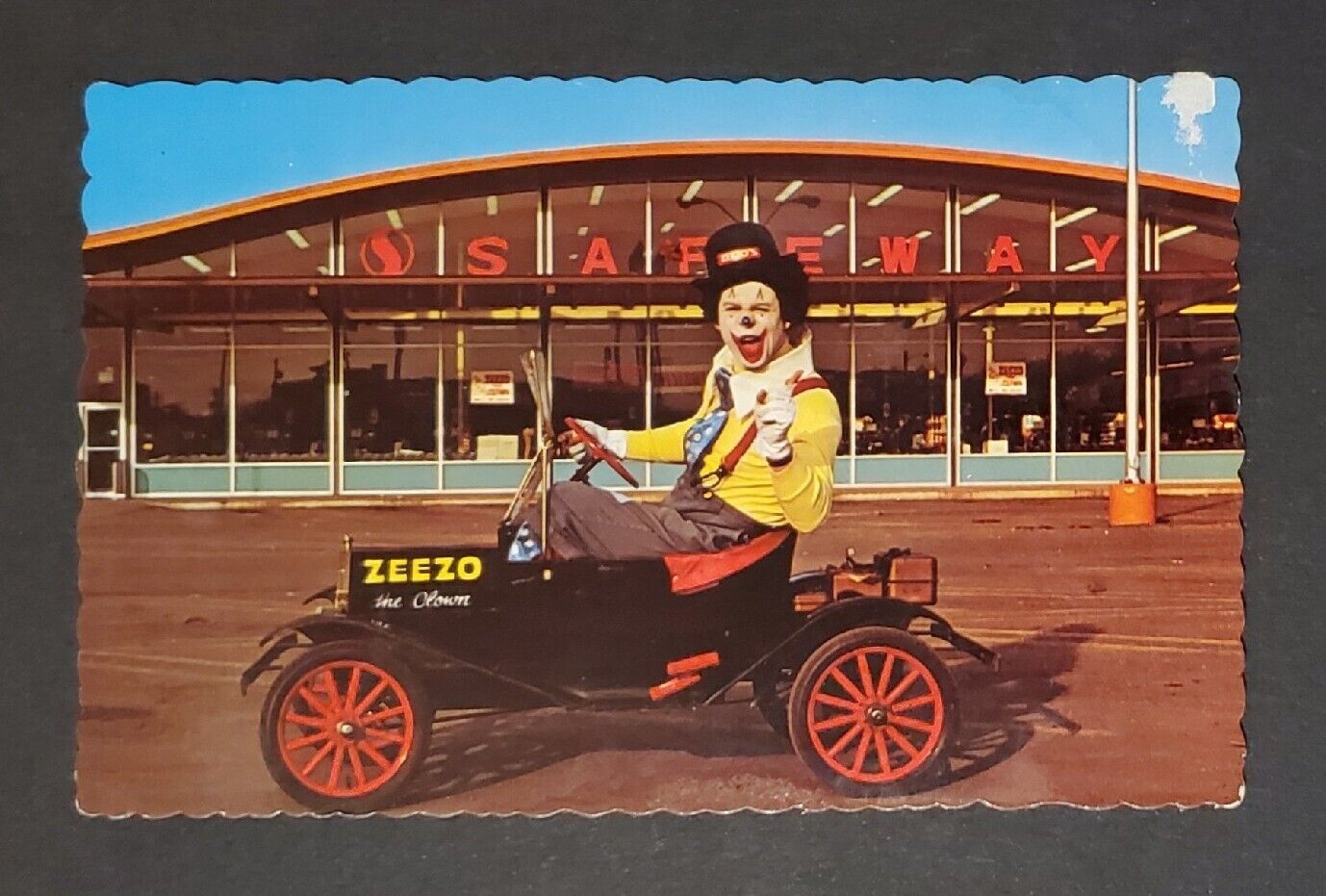 Safeway Zeezo The Clown Advertising Vintage Postcard Chrome Scalloped P607
