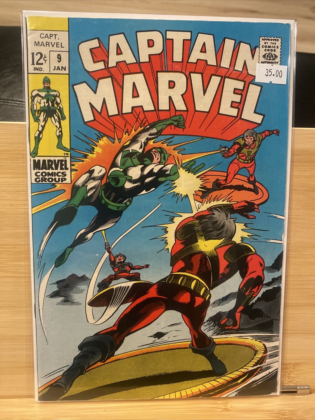 Captain Marvel #9 (1969) Between Hammer & Anvil Silver Age Marvel Comic VF- 7.5