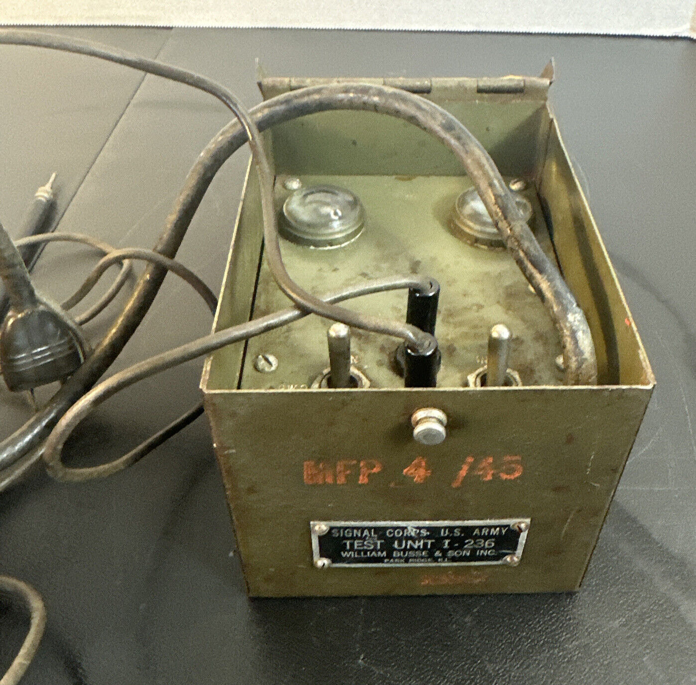 EXCELLENT WWII U.S. Army Signal Corps. Test Unit I-236, Continuity Tester