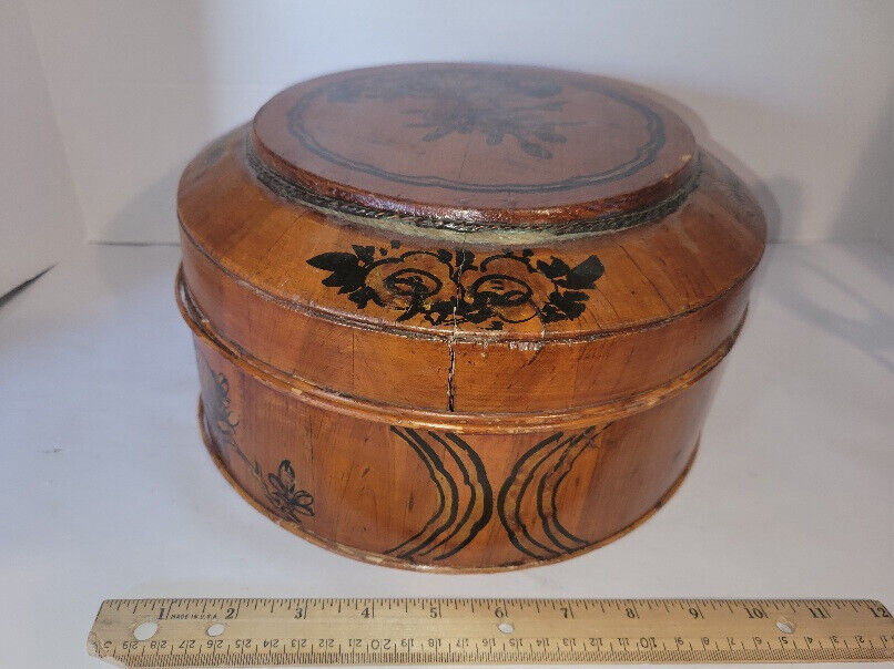 Nice Antique Decorative Round Wooden Notions Trinket Hat Box 11\