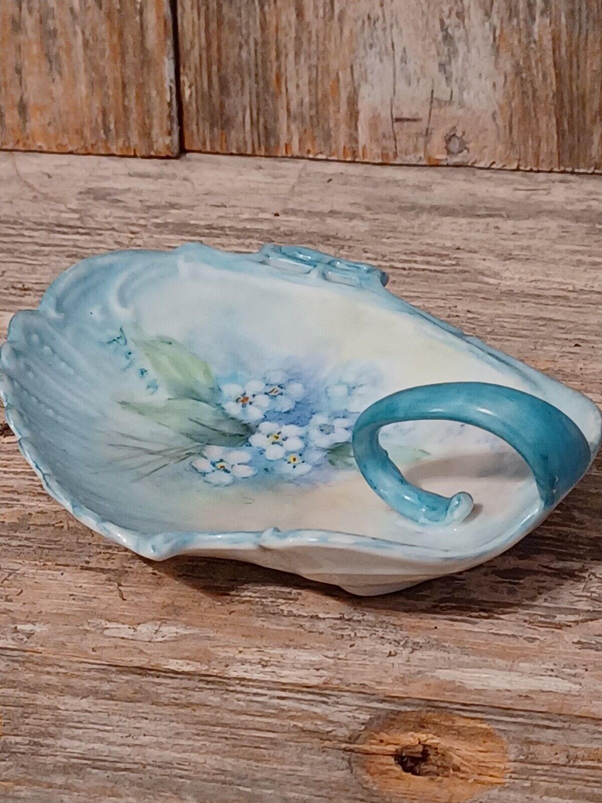 Vtg Hand Painted Blue and White Flowers Handle Nappy Dish Trinket Jewelry SIGNED