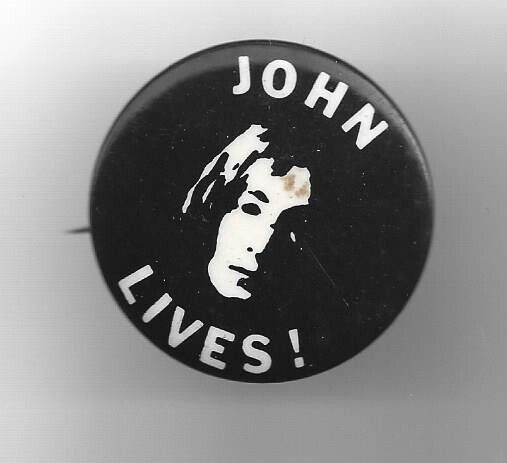 Vintage 1980 pin JOHN LENNON Lives  The BEATLES Memory Memorial pinback