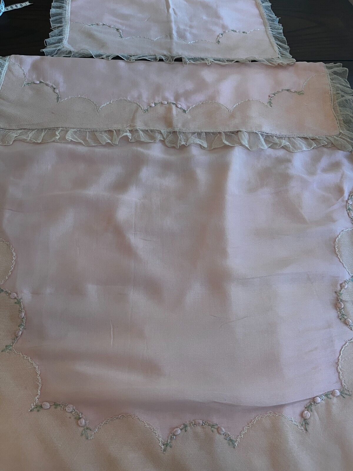 VTG1940s Embroidered Lace Baby Nursery Crib Blanket & Matching Pillow Case Peach