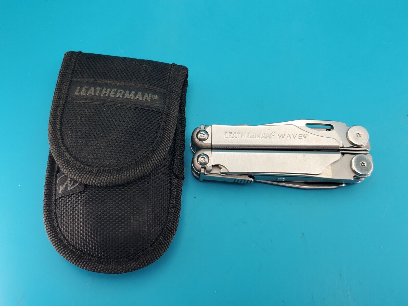 Leatherman Wave Multi Tool Stainless Retired  With Sheath