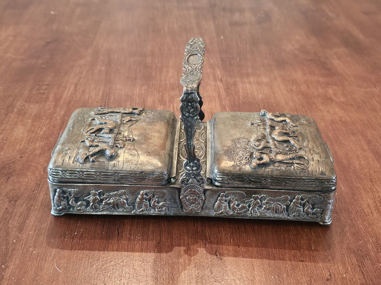 Vintage E.G. Webster & Son Ornate Cigarette Trinket Box Antique Silver Plated