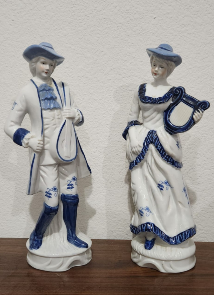 Lot Of 2 Porcelain Victorian Style Figurines Of A Gentleman & A Lady