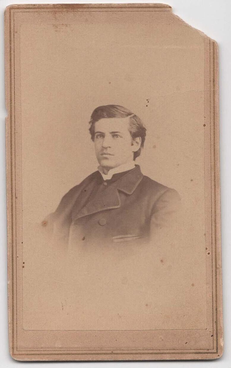 ANTIQUE CDV CIRCA 1860s BOGARDUS HANDSOME YOUNG MAN IN SUIT NEW YORK