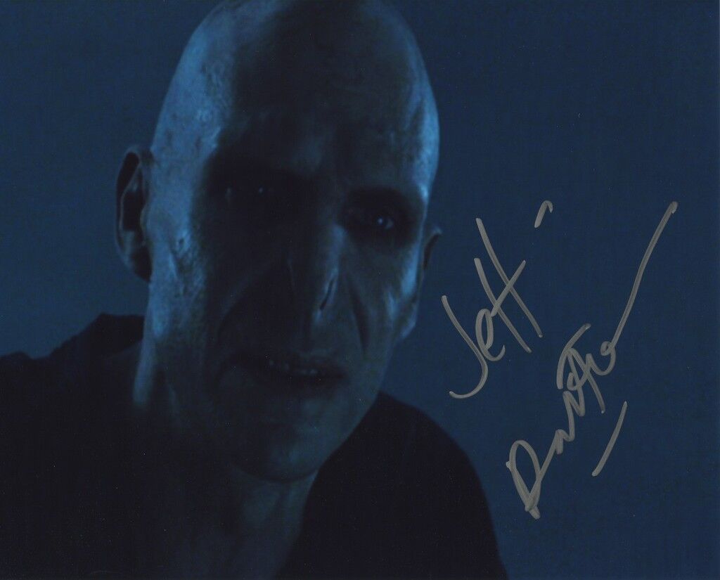 RALPH FIENNES SIGNED AUTOGRAPHED COLOR HARRY POTTER PHOTO TO JEFF