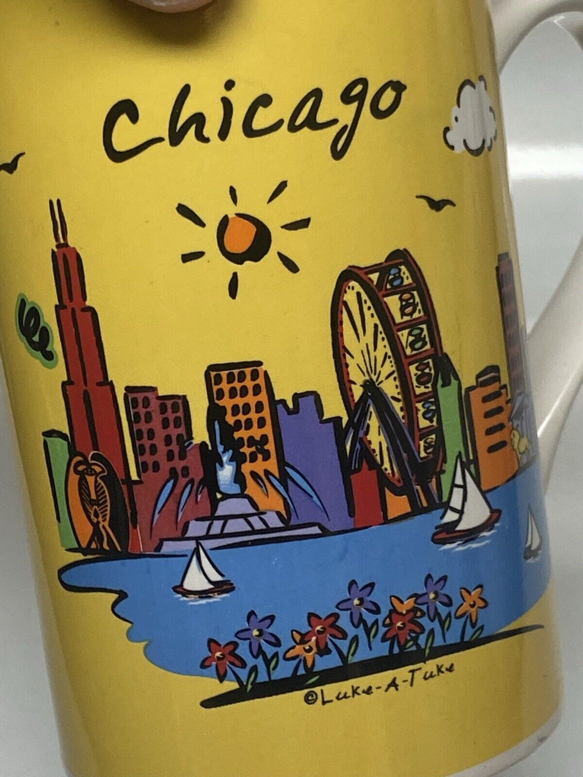 Nice Vintage CHICAGO Heart Luke-A-Tuke Yellow High End Coffee Mug MINTY