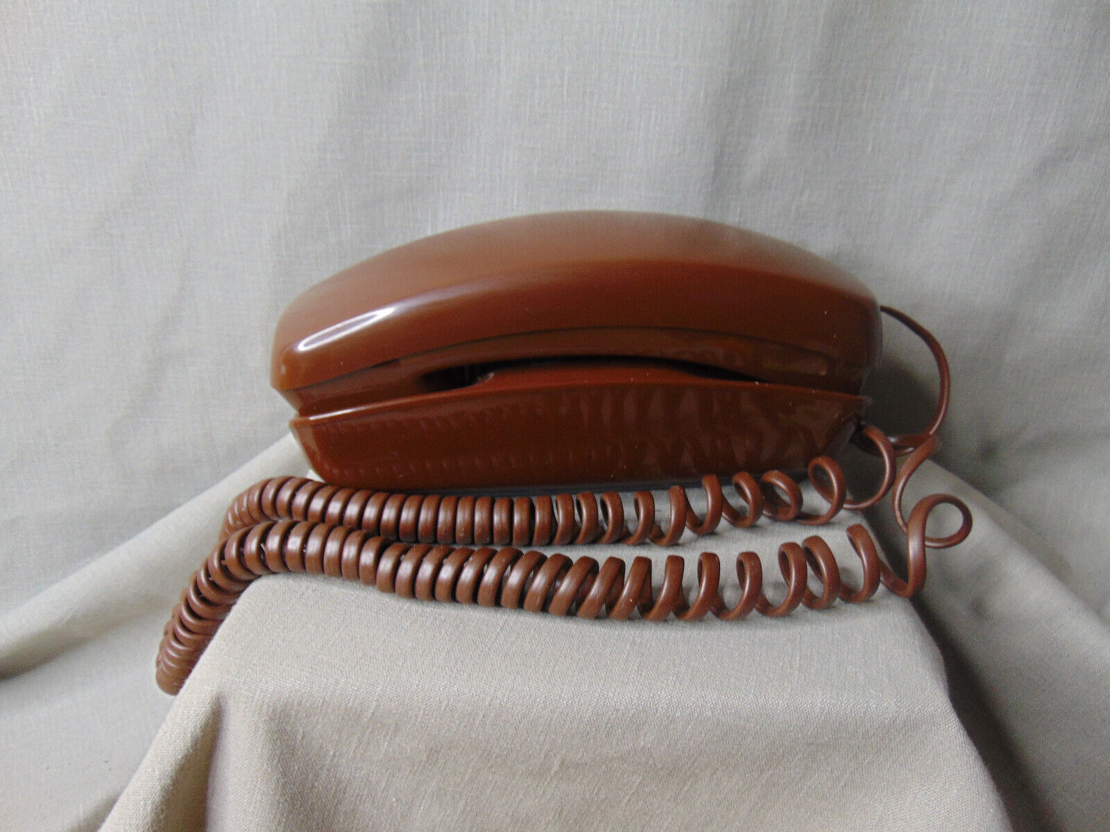 Vintage American Bell Trimline Western Electric Brown Push button Phone