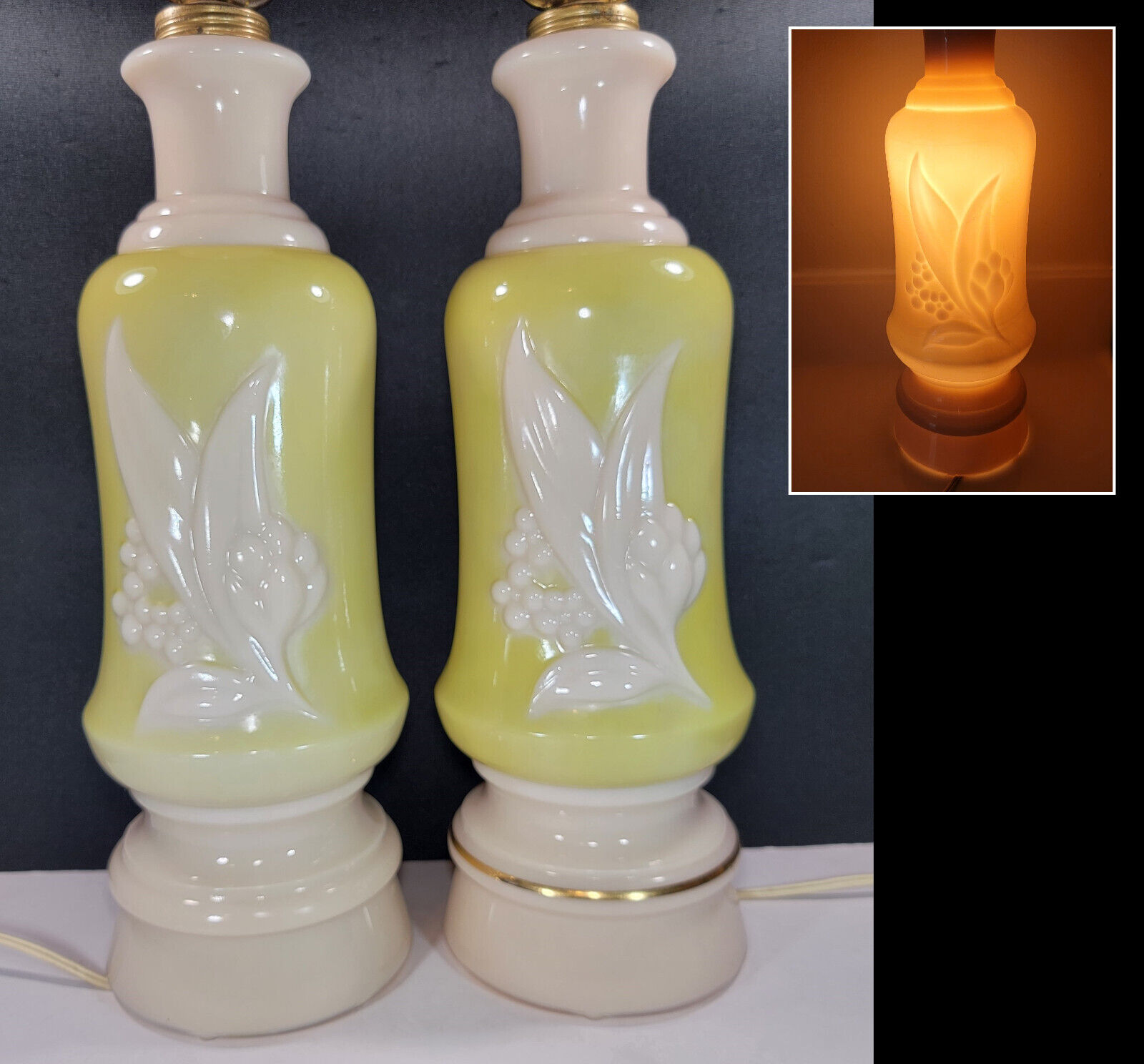 Pair Vintage Aladdin Alacite Electric Table Night Lamps Lillies On Green-Yellow