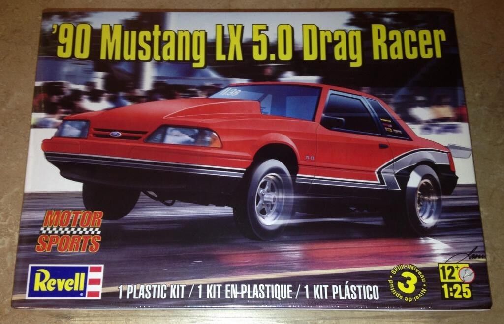 Revell 1990 Ford Mustang LX 5.0 Drag Racer 1/25 plastic model car kit new 4195