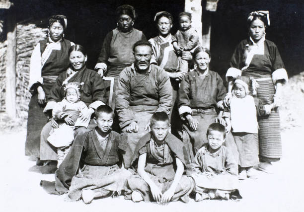 Batang Tibetan Family China 1913 OLD PHOTO