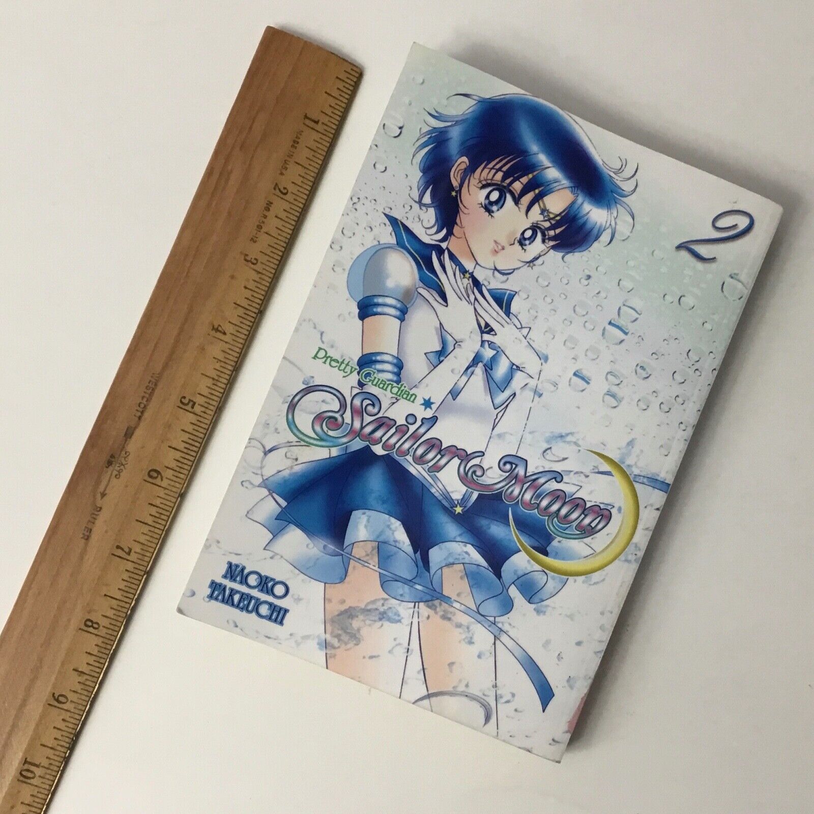 Sailor Moon Volume 2 Manga PB Book Pretty Guardian Naoko Takeuchi 2011 English
