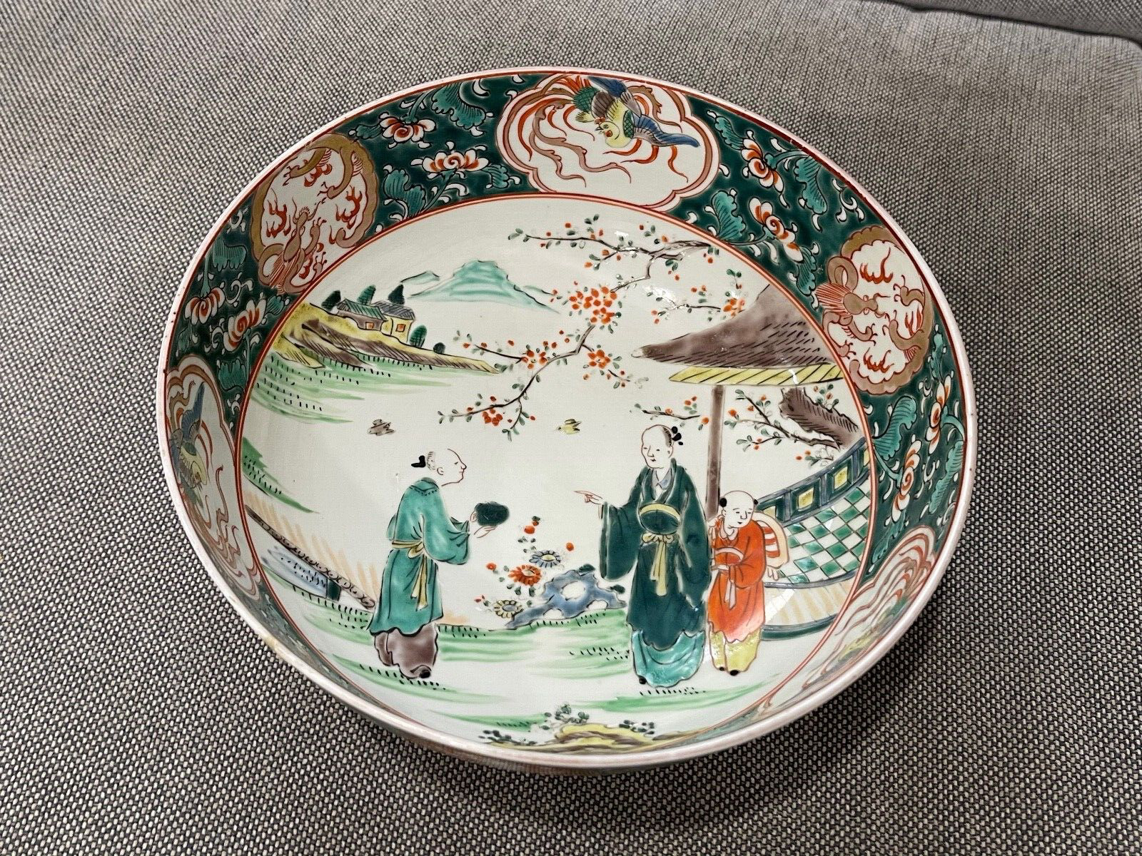 Vintage Antique Chinese or Japanese Famille Verte Porcelain Bowl w/ Figures Dec.