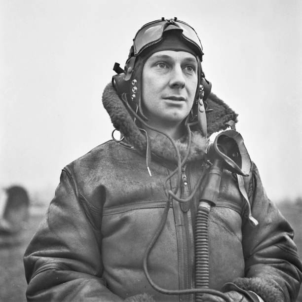 Royal Air Force pilot Sergeant P J Rolt No 602 fighter Command - 1942 Old Photo