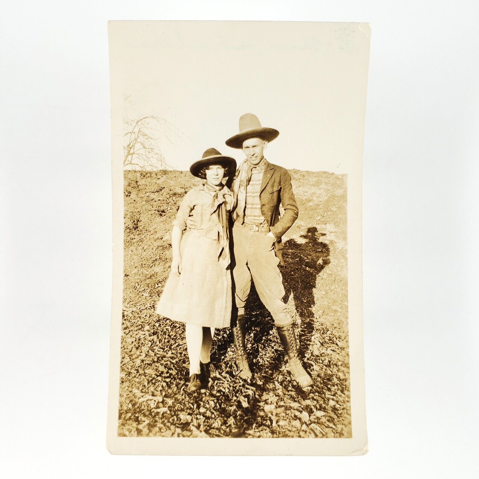 Cowboy & Cowgirl Embracing Photo 1930s Western Couple Shadow Old West A4285