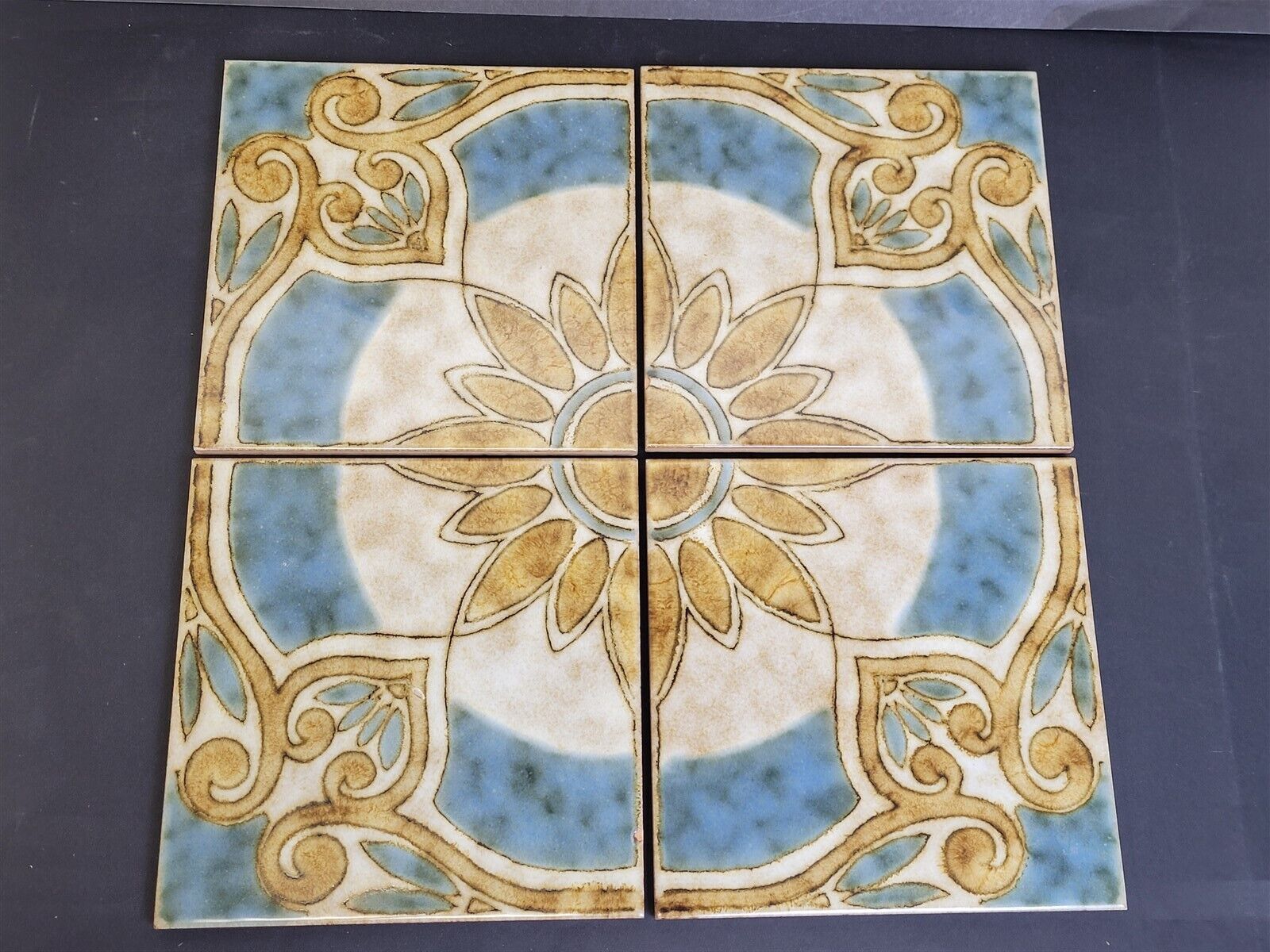 *Unused* Italian Ceramic Decorative Tile Set of 4 10\'\' Square Tile ~ T372